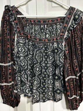 Free People Boho Square-Neck Printed Peasant Top - Black with Red Floral Accents
